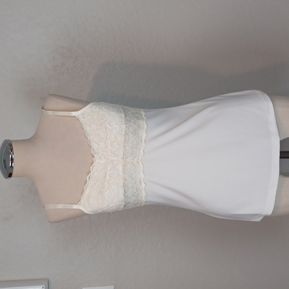Soma Cream Color Camisole Size Small